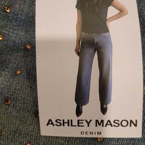 Ashley Mason Premium Blue Jeans embellished with Brown Rhinestone,7/28,NWT